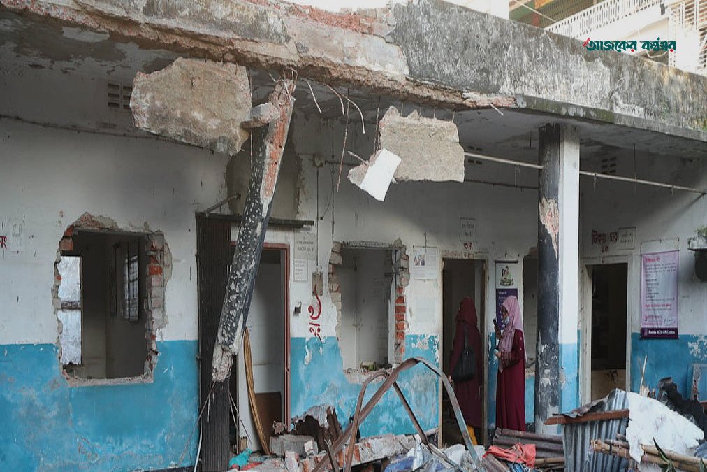 একের পর এক দখল ও ভাঙচুরে বিব্রত সরকার