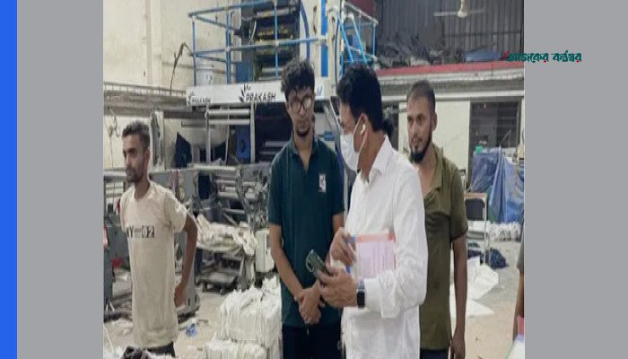 বইয়ের মান যাচাইয়ে মধ্যরাতে ৬ ছাপাখানায় শিক্ষামন্ত্রী