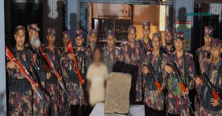 জয়পুরহাটে পাচারের সময় ১ কোটি টাকার কষ্টিপাথর উদ্ধার, আটক ১
