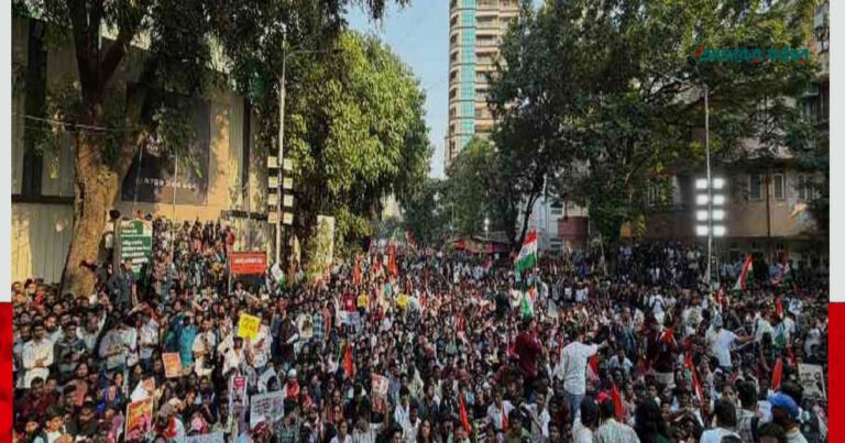 দিল্লিতে সিইসি’র পদত্যাগের দাবিতে বিক্ষোভ, আটক ৭০০