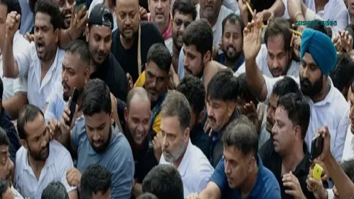 নির্বাচন কমিশনের বিরুদ্ধে বিরোধীদের পদযাত্রা পুলিশি বাধায় পণ্ড