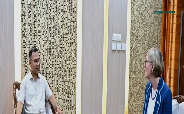 প্রধানমন্ত্রী তারেক রহমানের সঙ্গে ব্রিটিশ হাইকমিশনার সারাহ কুকের সাক্ষাৎ