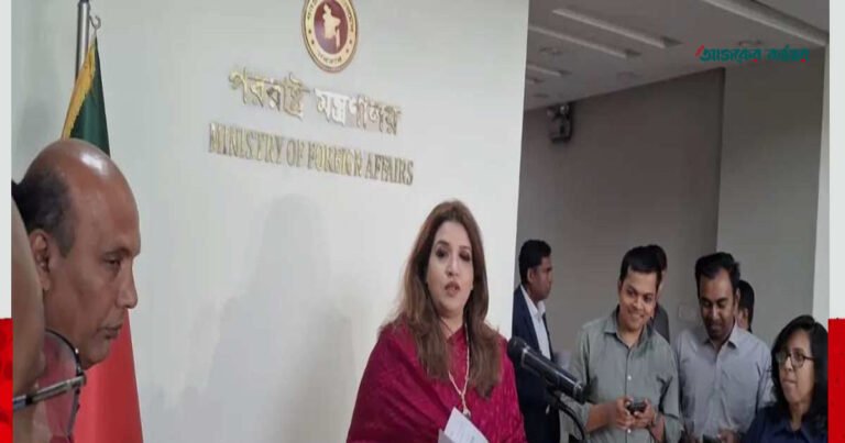 শেখ হাসিনাকে ফেরাতে আইনি প্রক্রিয়ার পাশাপাশি ভারতের রাজনৈতিক সদিচ্ছাও প্রয়োজন