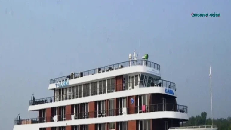 সুন্দরবনে পর্যটকবাহী জাহাজে ডাকাতির চেষ্টা, রুখে দিলেন বনরক্ষীরা